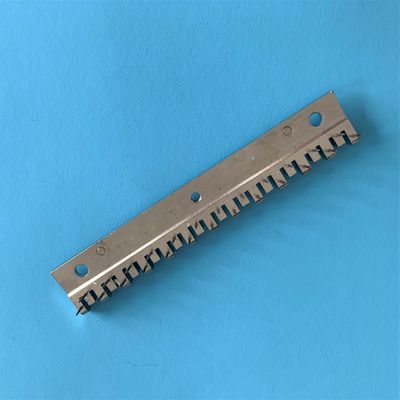 Textielverwerkingsmachineonderdelen Monforts Stenter Pin Bar Koperen plaat Carbon Steel SS Naaldmateriaal