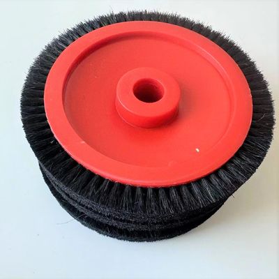 Monforts Stenter Machine Parts Rood Borstel Wiel Zwart Borstel Haar 22/26mm Dia Plastic Body